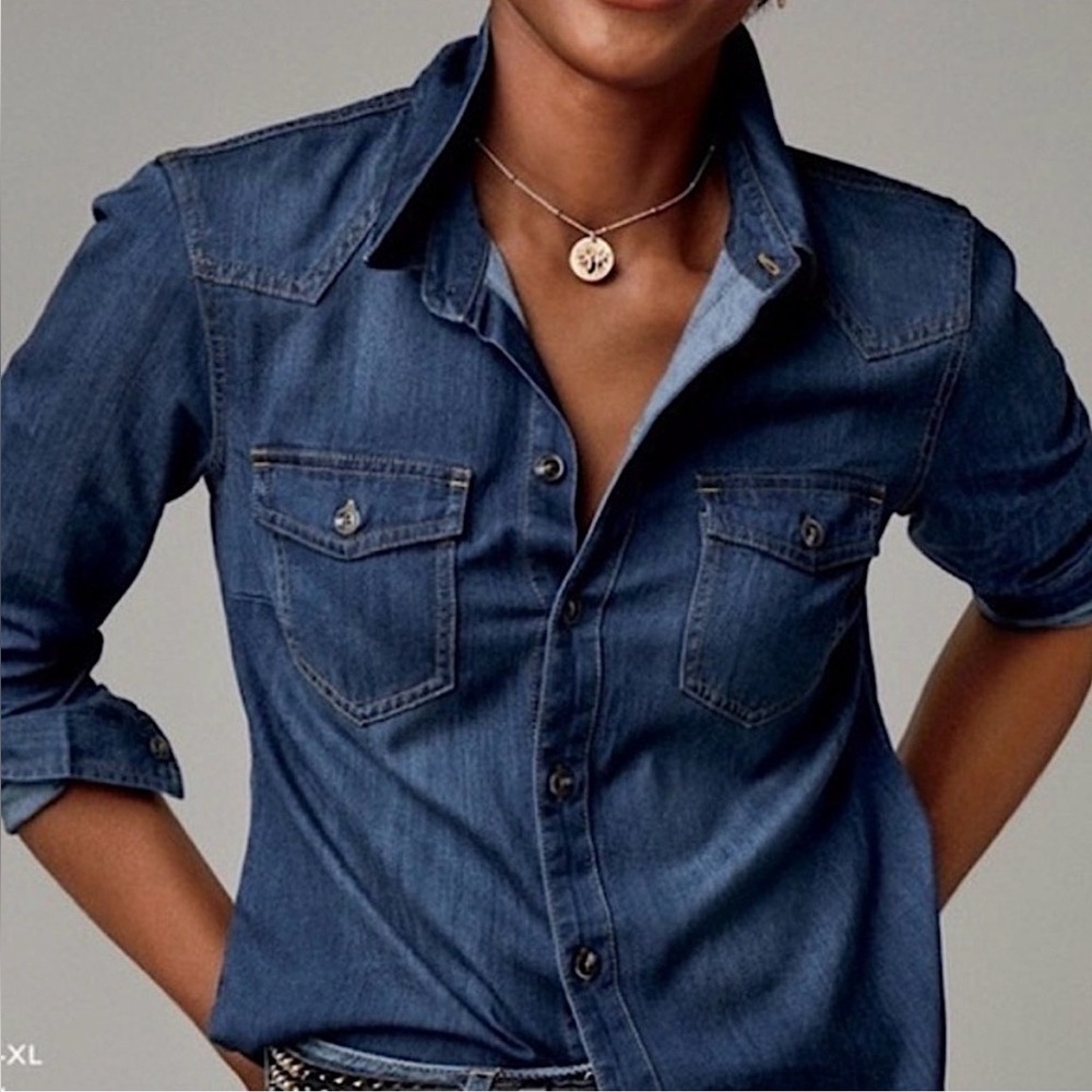 Cabi Rebel Denim Style 3944 chambray button down blue western inspired size xs